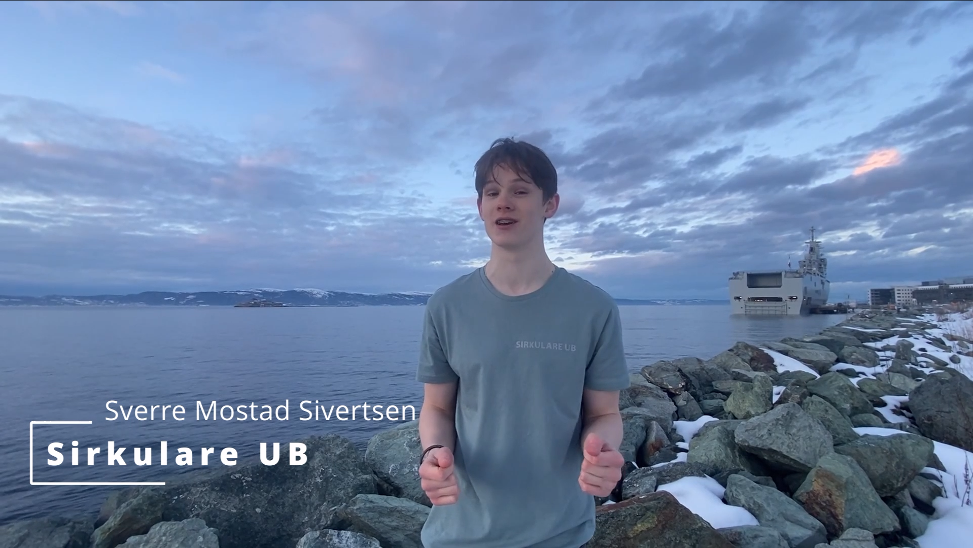 Se vår pitch på YouTube